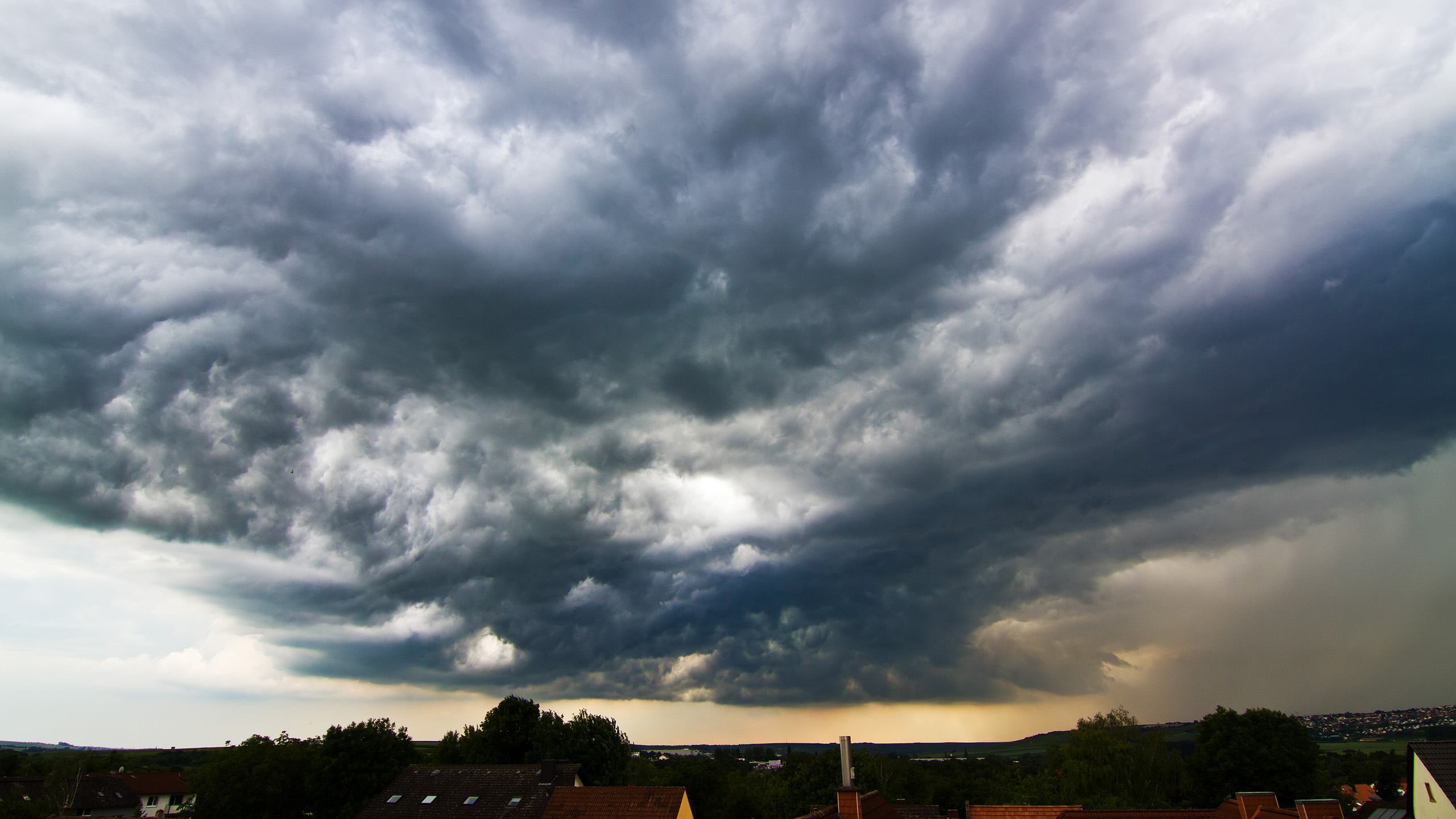 Gewitterwolke über Nieder-Olm